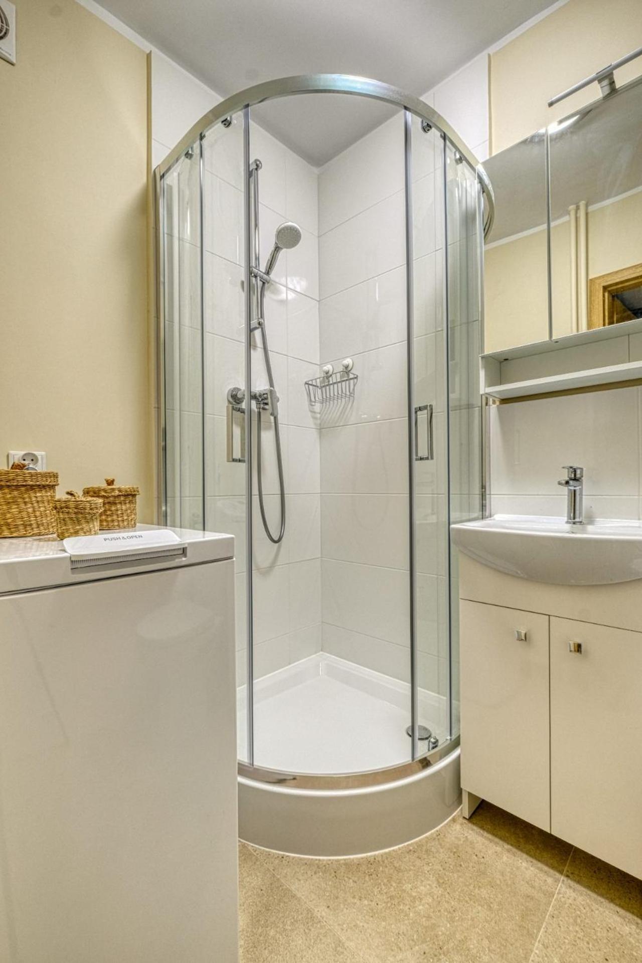 Апартаменти Welive - Center, E.Plater 55 Варшава Екстер'єр фото